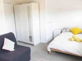 New built 2022, 3 bedroom townhouse Edinburgh