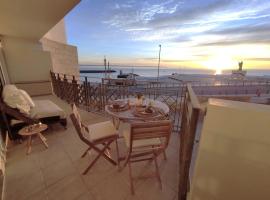 POTATO BEACH apartment at beach front & sea view, hotel en Lagos