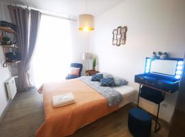 S14 Foto studio with balcony