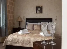 Queen Teuta Luxury Rooms Split