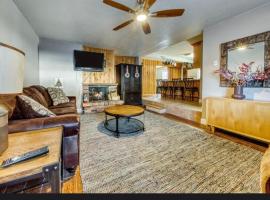 Charming Family Condo, Spacious-Prestige Vacations, hotell sihtkohas Brian Head