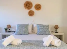 Sunny Studios Naxos