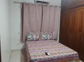 CASA - 3 quartos com ar - garagem para 3 carros