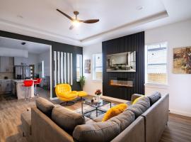 Contemporary Comfort Modern Home, hotel v destinaci Dallas