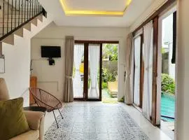 Shantia Villa 10 minutes walk to Double Six Beach Seminyak