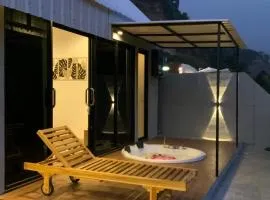Private Cabin