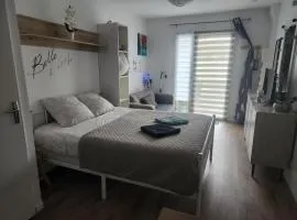 Studio avec terrasse