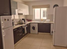 3 Bedroom property in Paradise Beach, hotel in Santa Maria