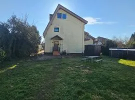 Schöne Wohnung mit Kamin
