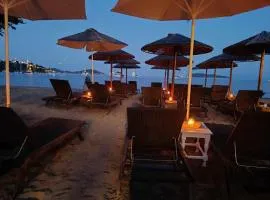 Physis Oikos Beachfront Apartments