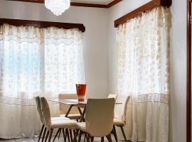 Capital Escape - Charming bungalow with WiFi & AC, bungalow in Belmopan