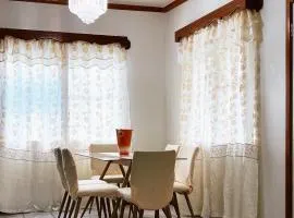 Capital Escape - Charming bungalow with WiFi & AC