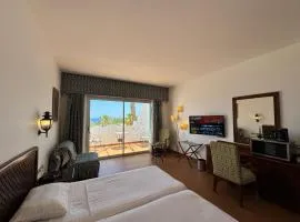 Sultan Sunscape - Premium Sea View Apartment at Domina Coral Bay
