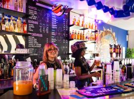 La Chaumière, hotel near Nantes Atlantique Airport - NTE, Nantes