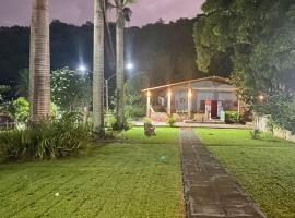 chacara santa maria, camping de luxo em Gl&oacute;ria do Goit&aacute;