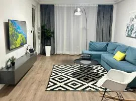 Regina's Sky View Apartment 32nd floor