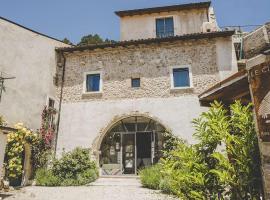 Residenza Storica le Civette, homestay in Castel del Monte