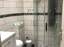 Toproom