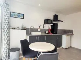 studio avec terrasse et parking privatif