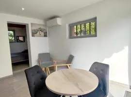 studio avec terrasse et parking privatif