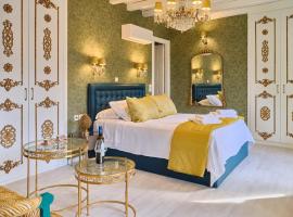 Luxurious House Vasiliki with great view, villa em Hidra