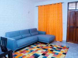 Entire home in Mlole, Kigoma, Tanzania, alloggio a Gungu