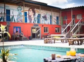 Compay Hostel La Pedrera