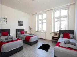 Livemore24 - Apartment 5 in Recklinghausen Hoch WLAN - Smart-TV - 24-7 Check-in und Küche