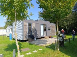Tiny House des amis, hotel v destinaci Érezée