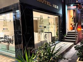 Hotel HER, viešbutis mieste Vliorė