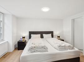 The R Apartment Randen, &kappa;&alpha;&tau;ά&lambda;&upsilon;&mu;&alpha; &mu;&epsilon; &kappa;&omicron;&upsilon;&zeta;ί&nu;&alpha; &sigma;&tau;&omicron; &Sigma;&alpha;&phi;&chi;ά&omicron;&upsilon;&zeta;&epsilon;&nu;