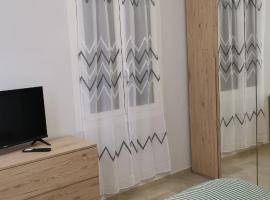 CAV Bleu Safir by People, hotelli Sanremossa