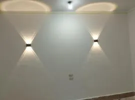 منزل خاص غرفتين 2 حمام صاله مطبخ امريكي جنينه خاصه سلم خارجي رووڤ
