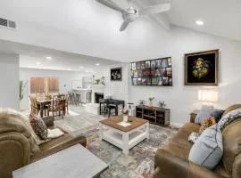 Frisco Getaway Hometel w the Spa and Outdoor Kitchen