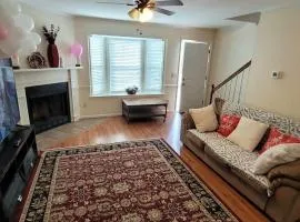 Charming Condo in Tuscaloosa near Stadium, Great location