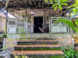 Cafe de Paris Homestay, strandhotel i Girijati