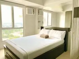 LJ Staycation T2-25