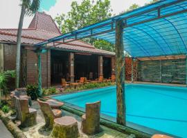 RedDoorz at Savitri Hotel, khách sạn ở Yogyakarta