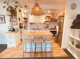 The Lazy Surfer, hotel in New Plymouth