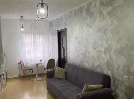 Sofia apartament, hotel in Boekarest