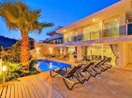 Kalkan 4 Bedroom Villa 6630，位于卡尔坎的酒店