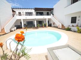 Sea Carnation Well Located, Pool & Terrace, Hotel in Los Pocillos