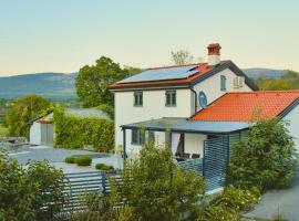 3 Bedroom Awesome Home In Divaca, ξενοδοχείο με σπα σε Divača