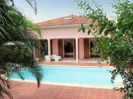 Villa de charme à Sainte-Luce avec piscine et jacuzzi