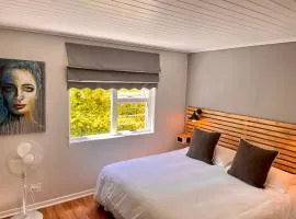 Stellenbosch Serenity Suite