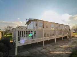 Luxury Caravan Boasting Sea Views Of Scratby Beach In Norfolk Ref 50009Oc