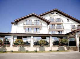 Soprano Inn Hotel, Hotel in Pasiky-Zubryts'ki