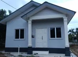Senja Kelabu Homestay