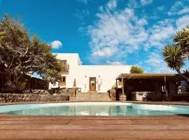 Finca Botanica Tao - 5 Bedroom Villa with Pool and Hot Tub