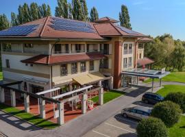 Hotel Legend, hotel a Dunajská Streda